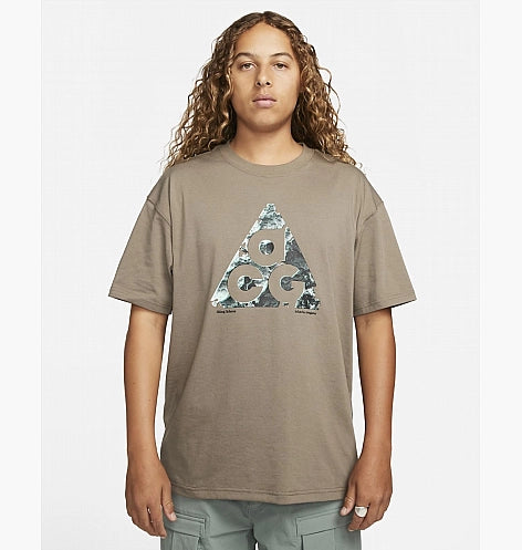 Nike acg t on sale