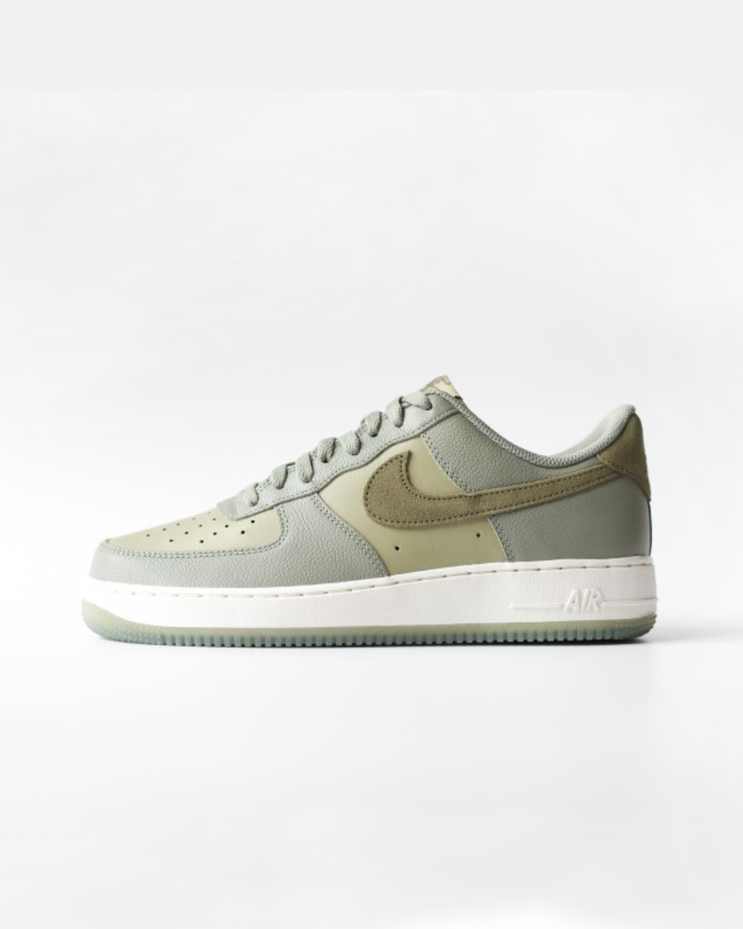 Nike Air Force 1 '07 LV8 Dark Stucco Neutral Verde oliva