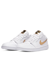 Air Jordan 1 Low White Metallic Gold