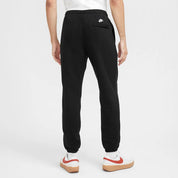 Nike Sportswear Club Men's Fleece Cuffed Trousers - NERO