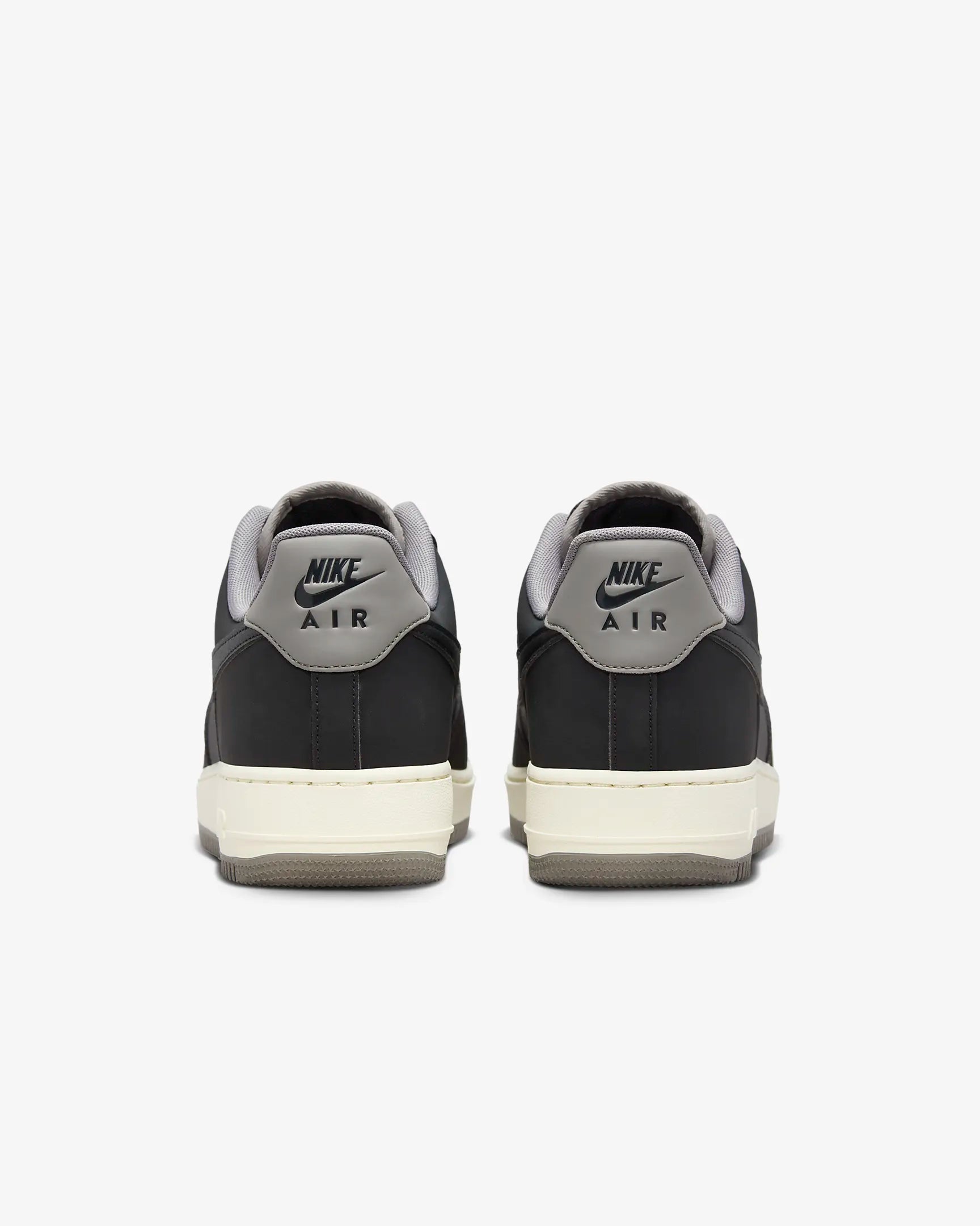 Nike Air Force 1 '07 LV8 NERO