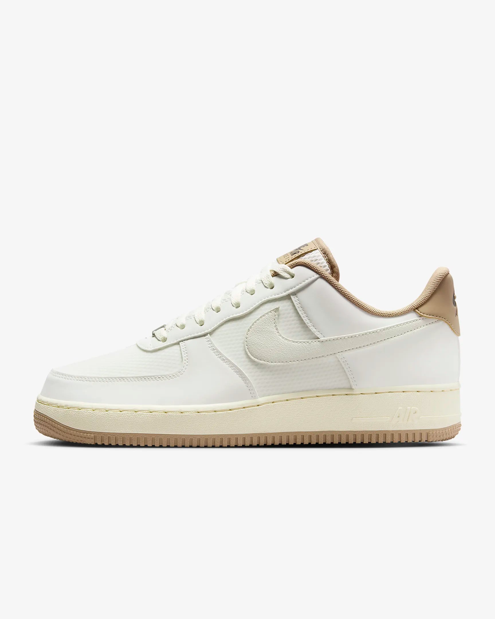 Nike Air Force 1 '07 LV8 bianco
