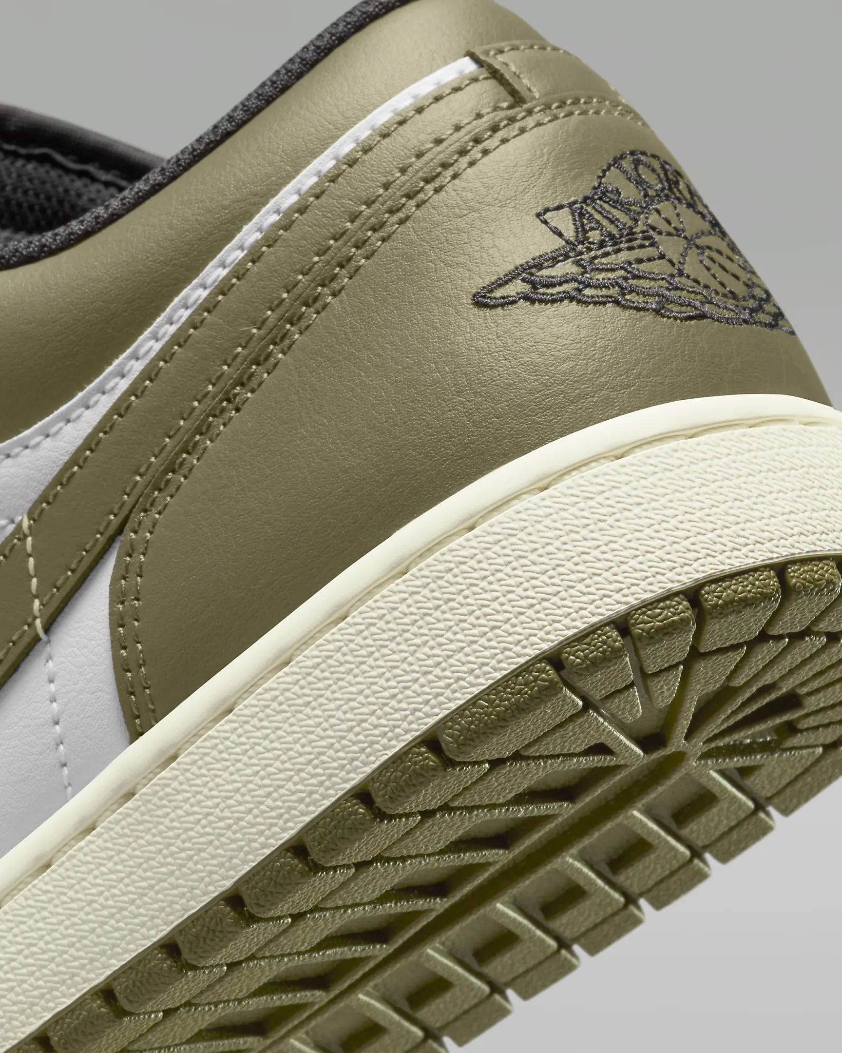 Jordan 1 Low Black Toe Medium Olive