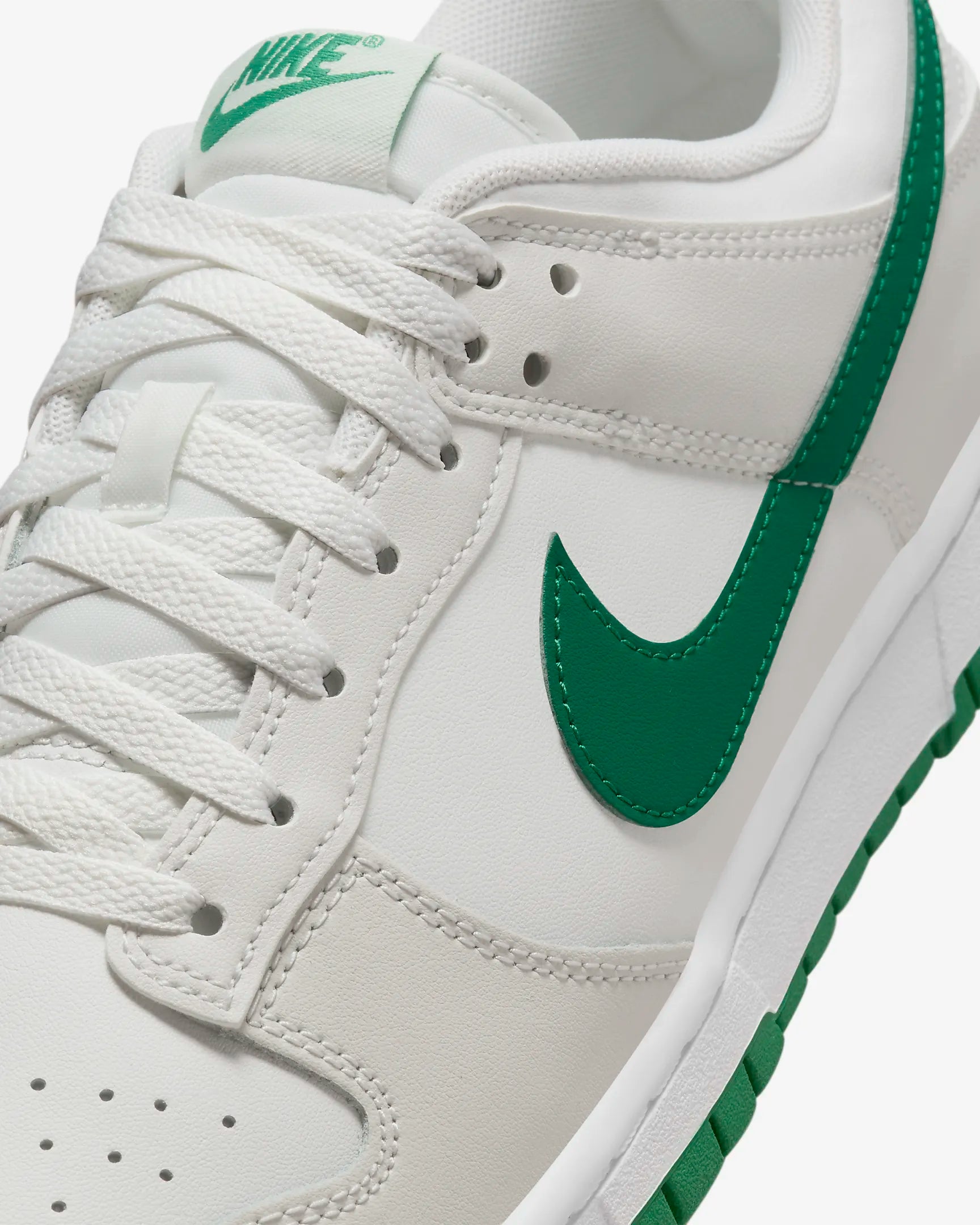 Nike Dunk Low Retro Summit White Malachite