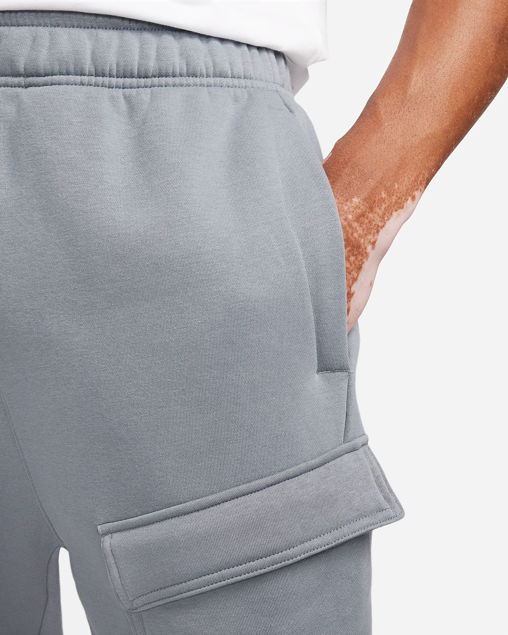 Nike Air Men's Fleece Cargo Trousers - GRIGIO