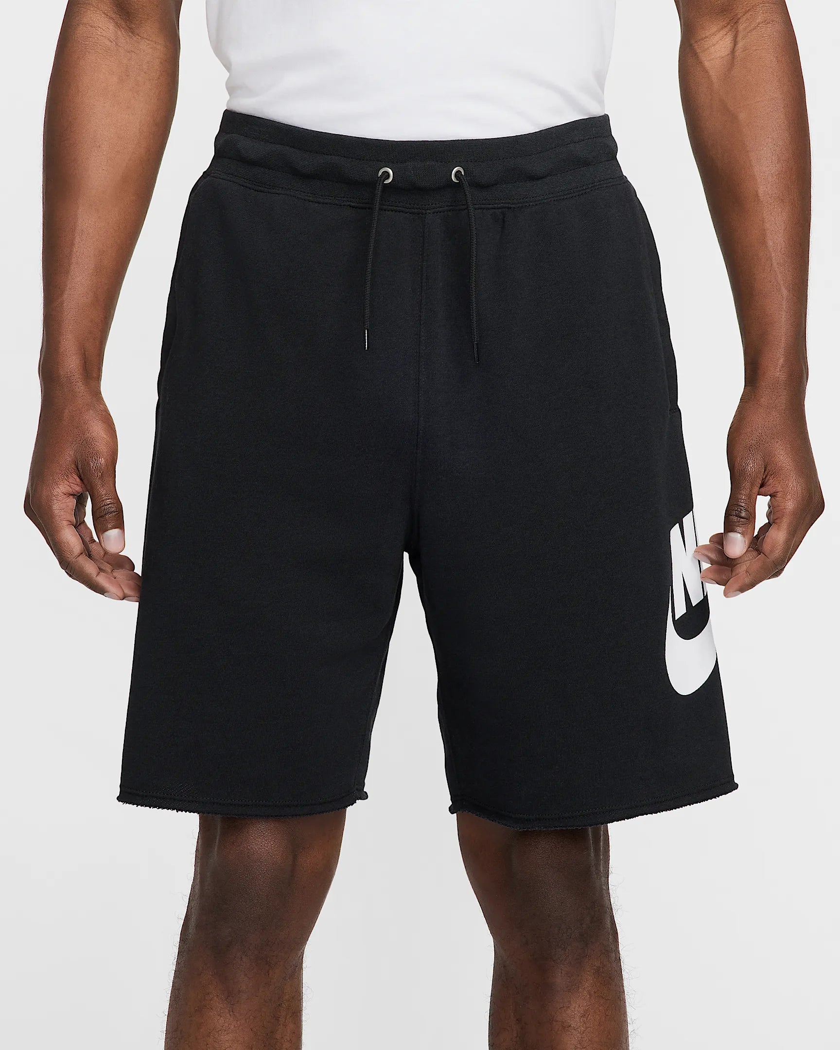 Nike Club Men's French Terry Alumni Shorts NERO