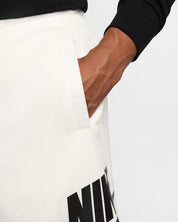 Nike Club Men's French Terry Alumni Shorts panna