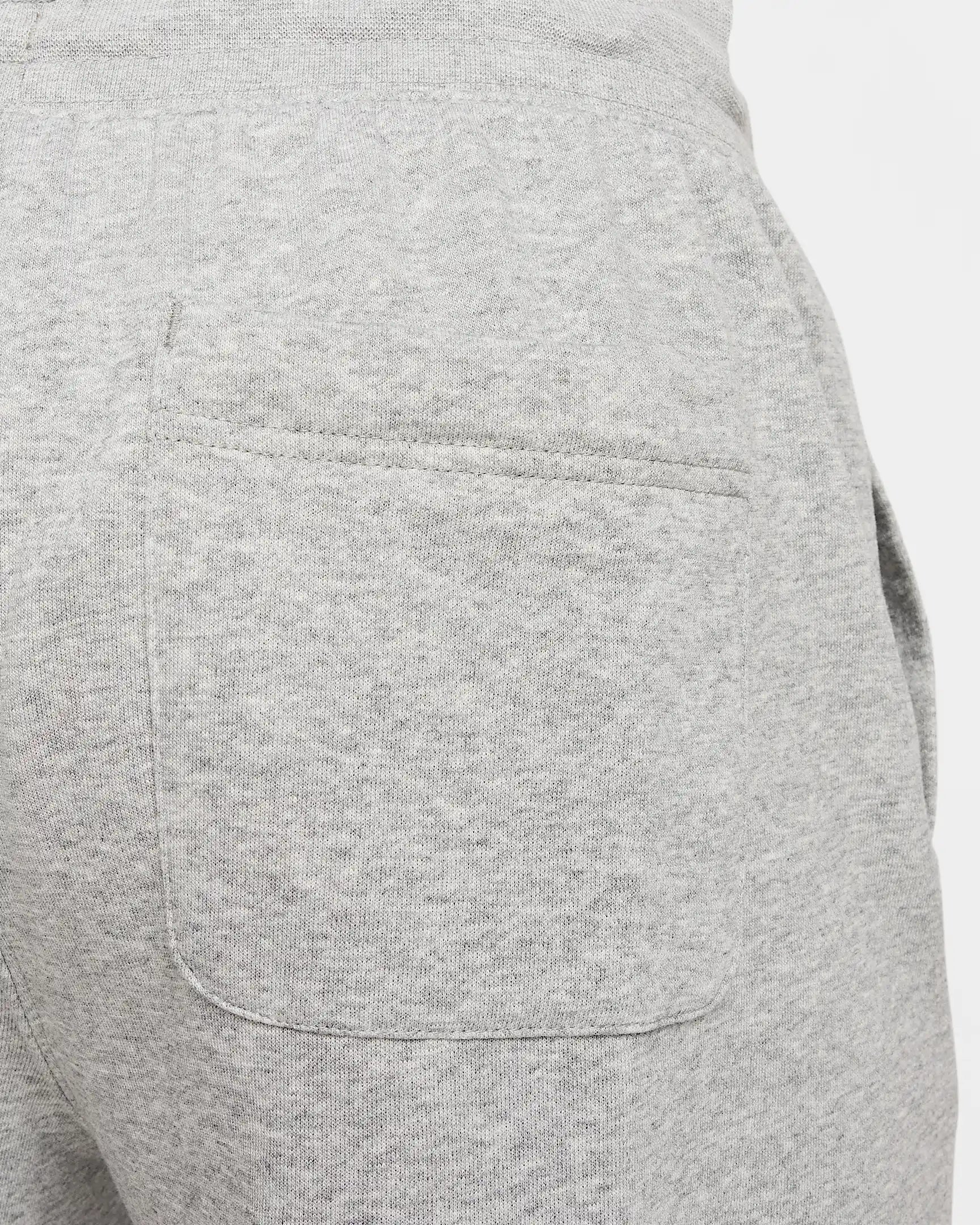 Nike Club Men's French Terry Alumni Shorts GRIGIO