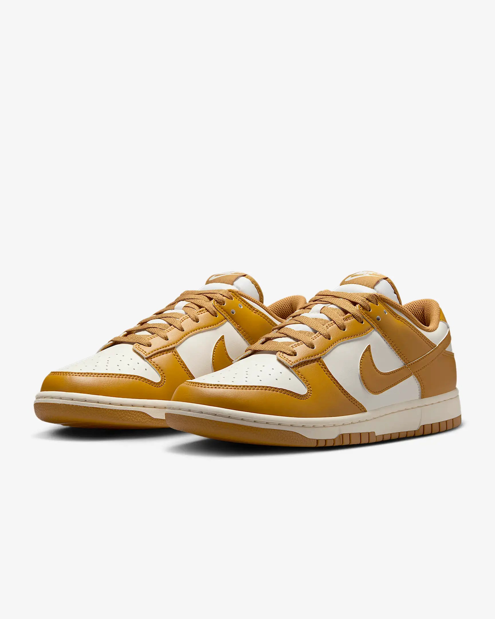 Nike Dunk Low "Wheat"