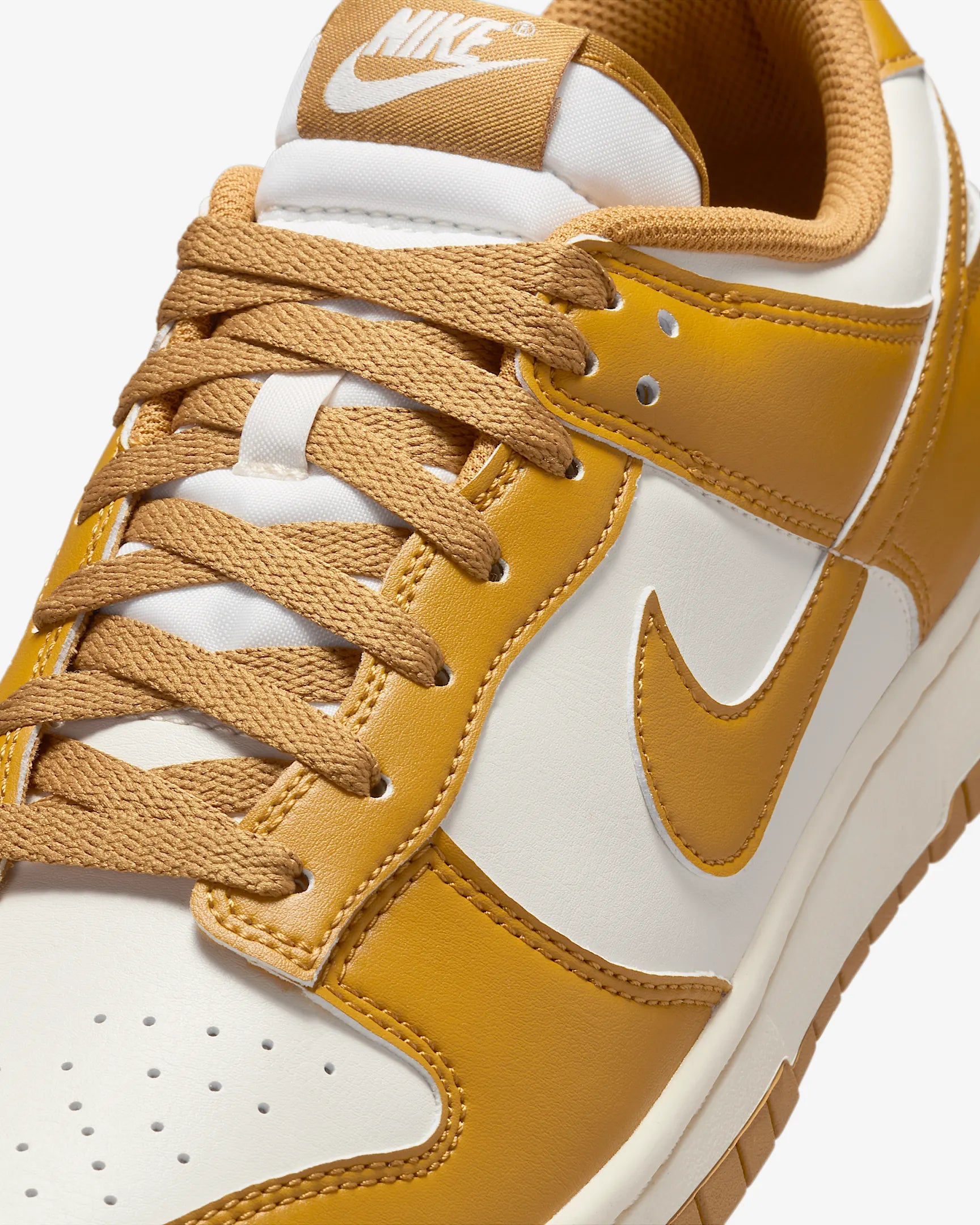 Nike Dunk Low "Wheat"