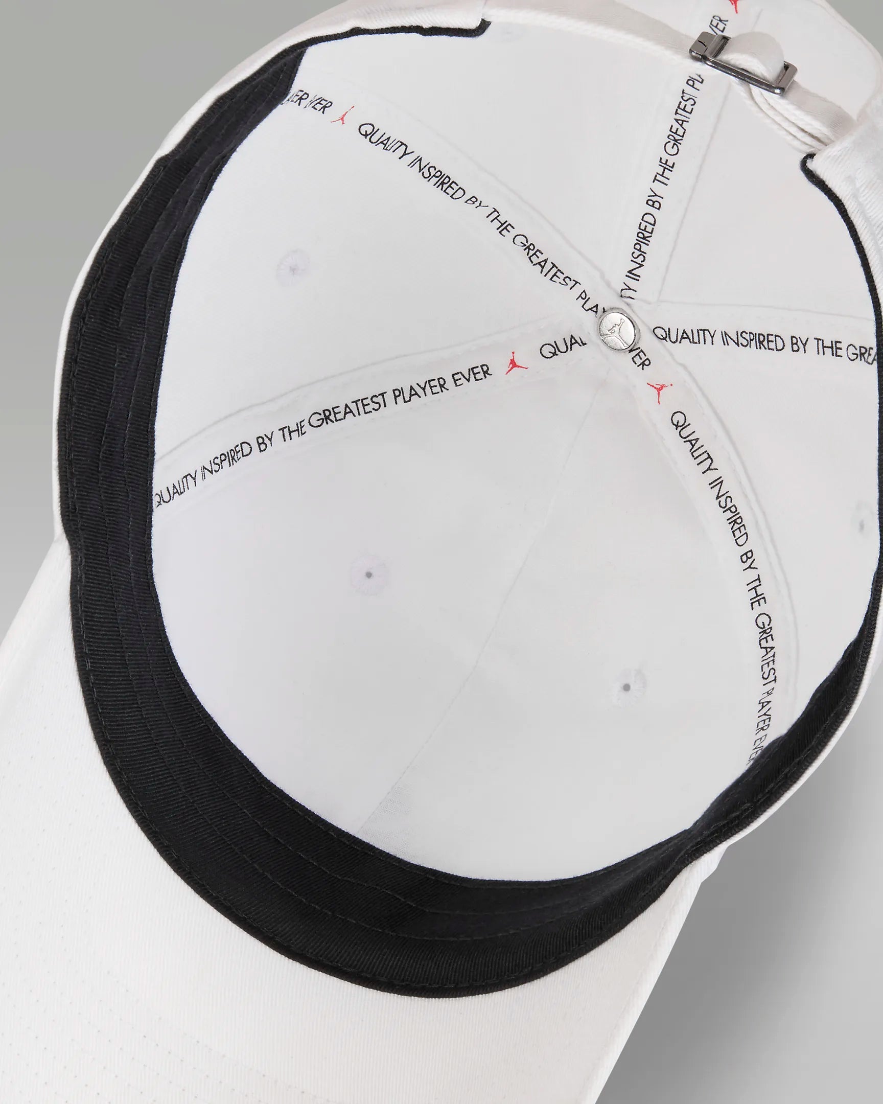 Jordan Club Cappello essenziale con visiera curva