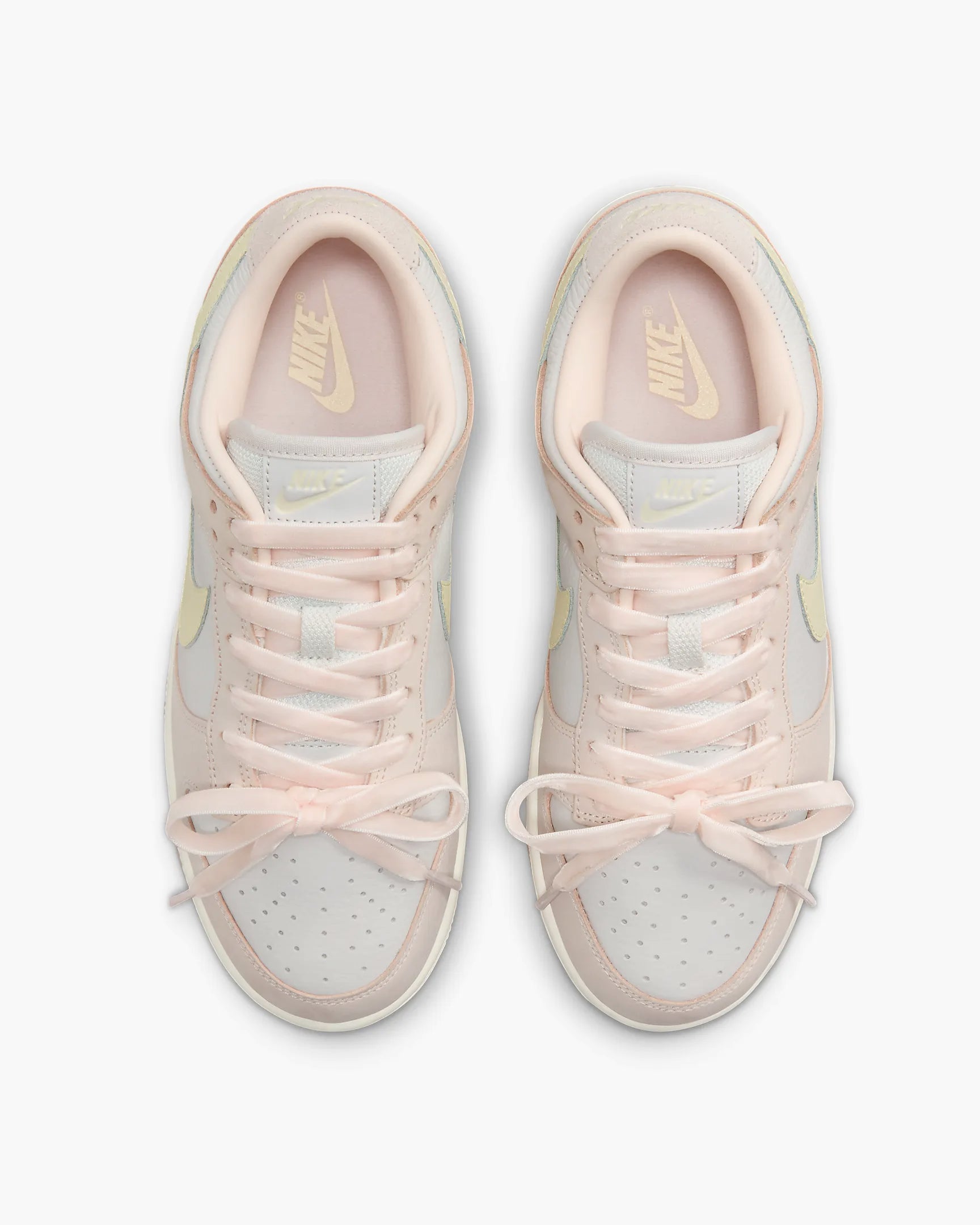 Nike Dunk Low Light Soft Pink