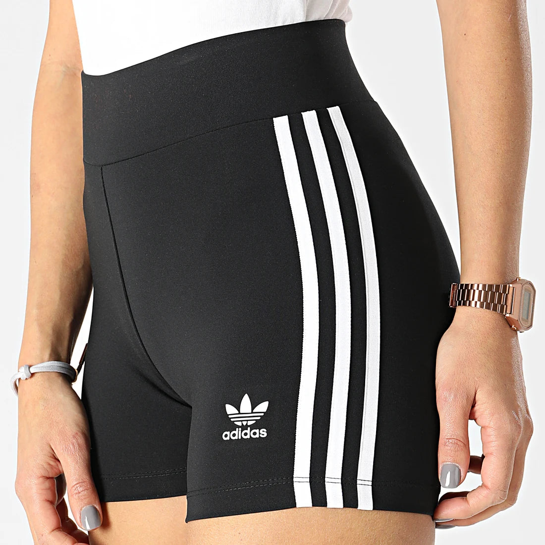 adidas_293287_H59866_20211130T163754_05.webp