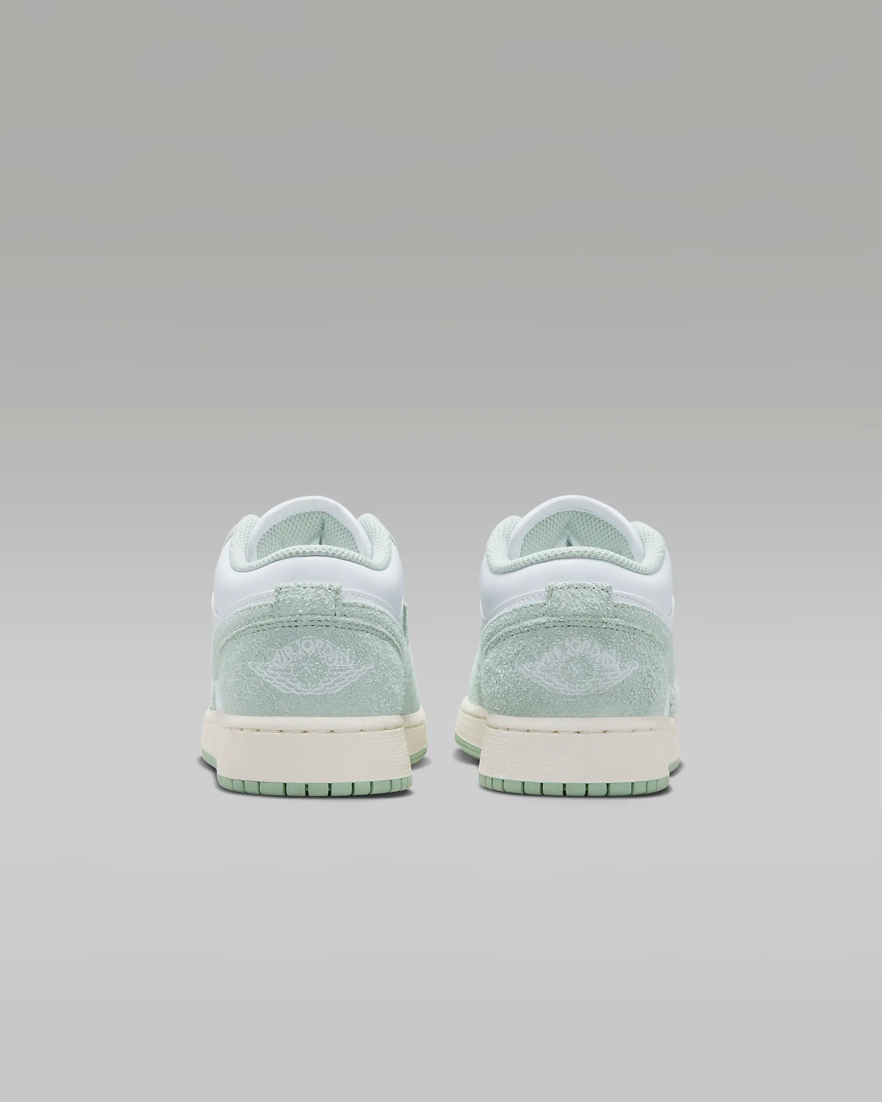 Air Jordan 1 Low SE Seafoam