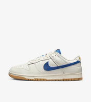 Dunk Low SE Sail and Dark Marina Blue