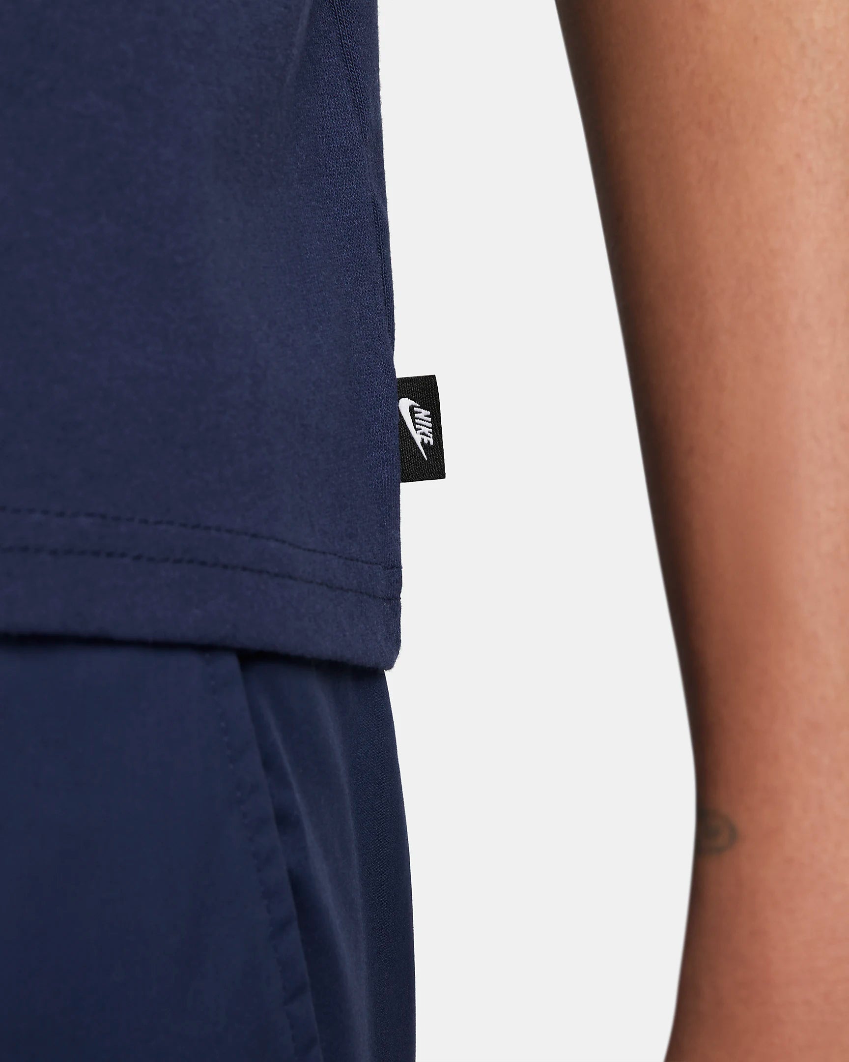 Nike Sportswear Premium Essentials - Midnight Navy