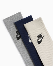 Nike Sportswear Everyday Essential Unisex Socks (3 Pack