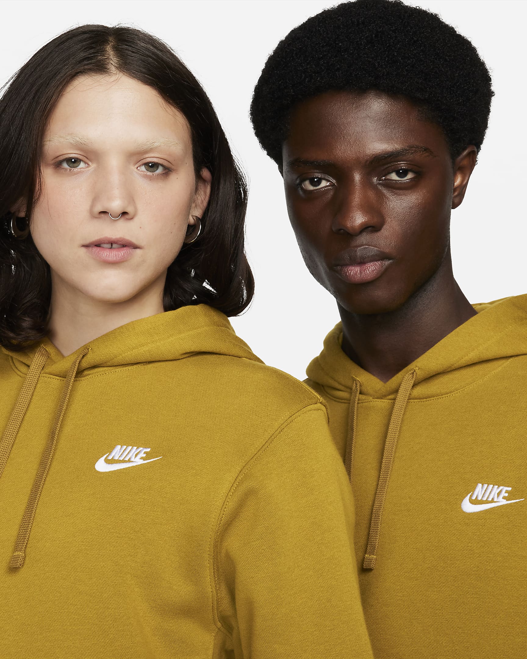 Nike Sportswear Club Fleece -  Felpa pullover con cappuccio - Senape