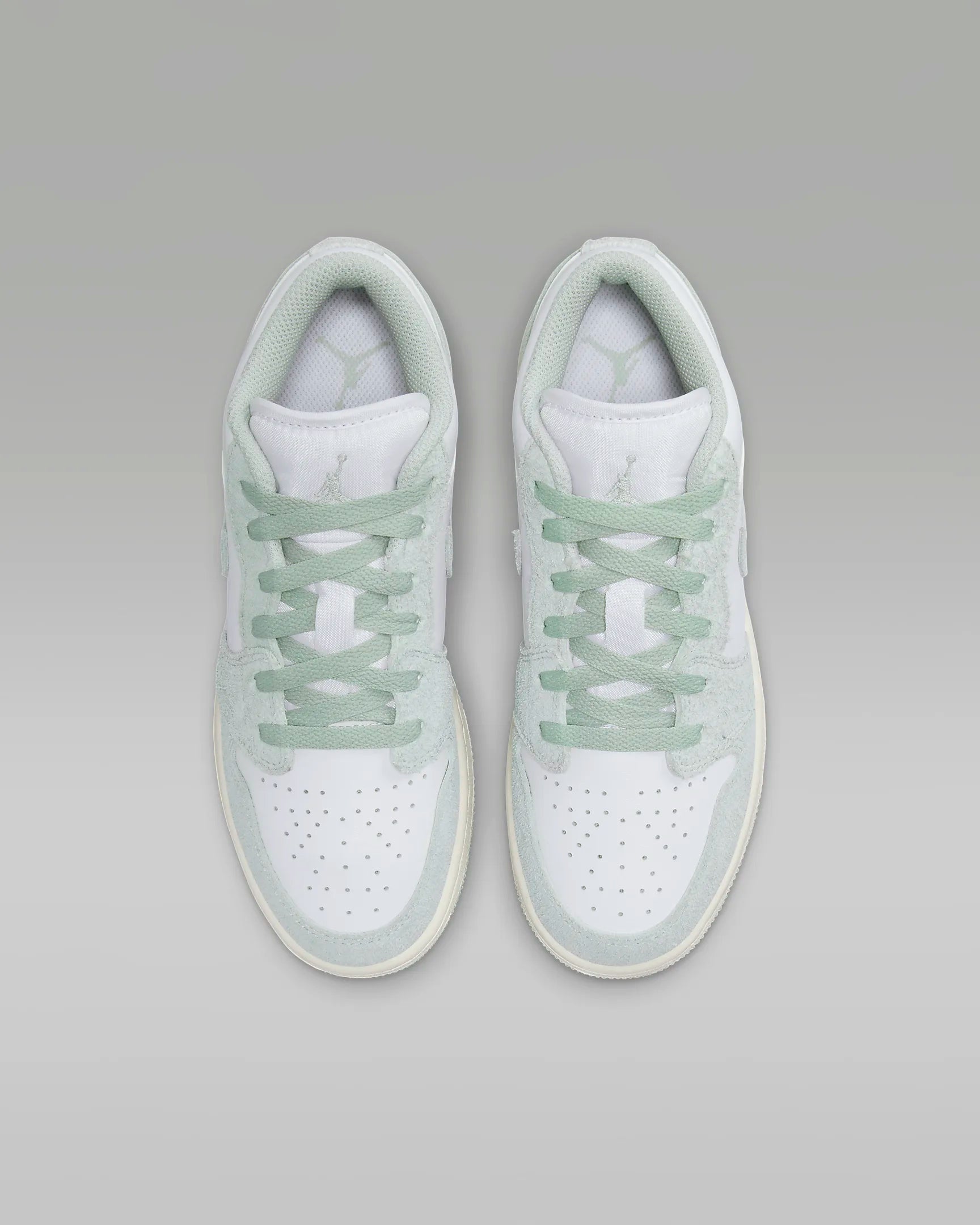 Air Jordan 1 Low SE Seafoam