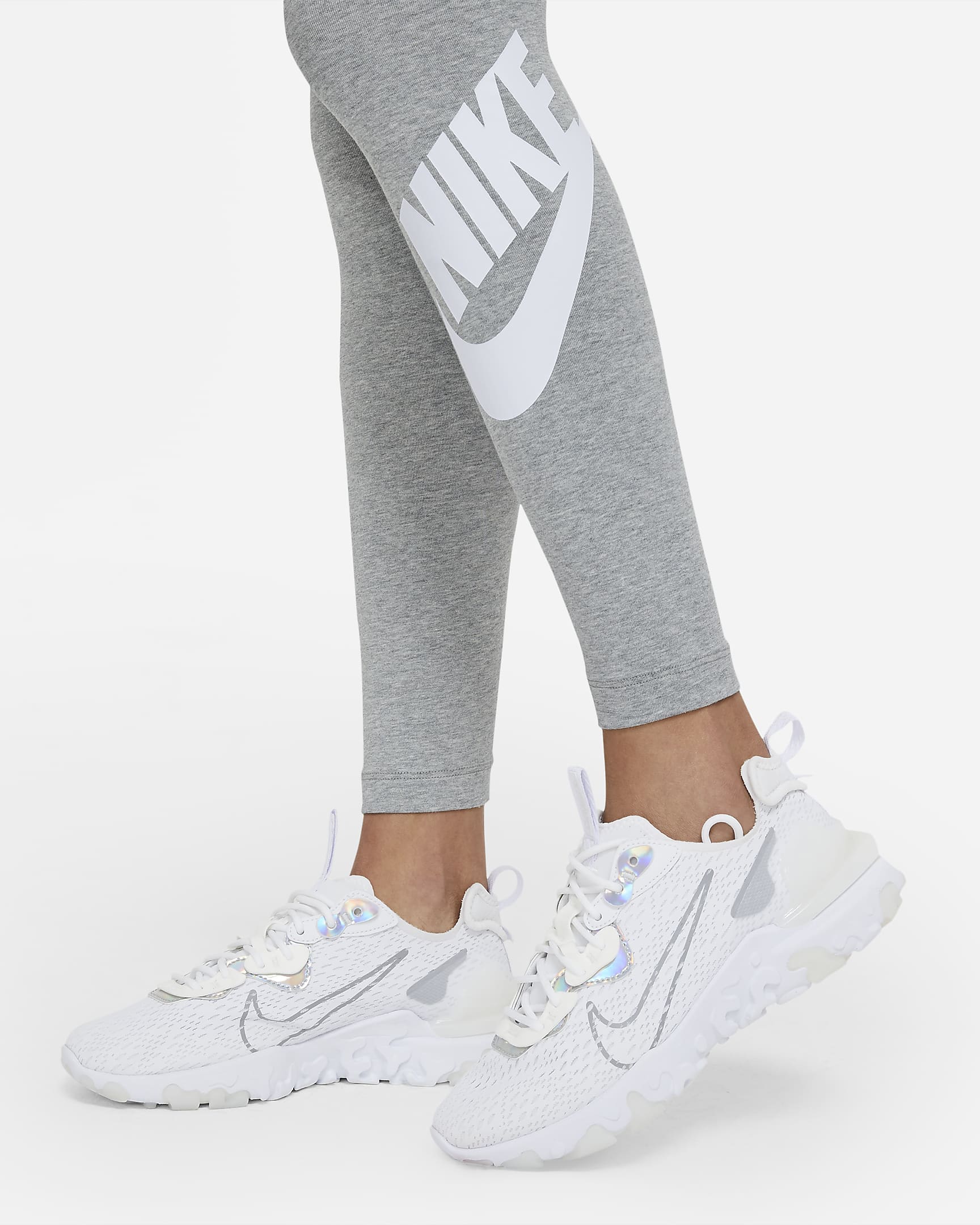 Nike Sportswear Essential Leggings a vita alta con logo – GRIGIO