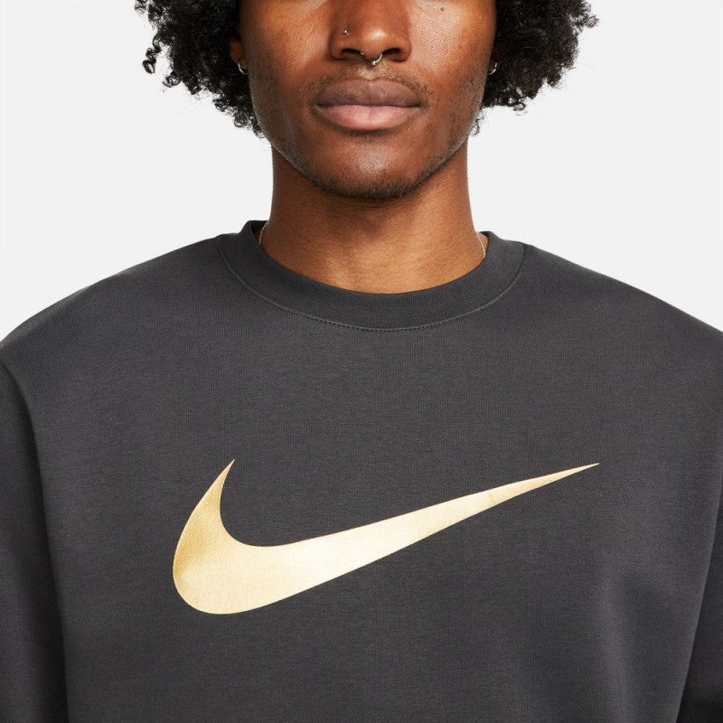 NIKE MENS REPEAT FLEECE CREW NECK SWEATSHIRT - NERO